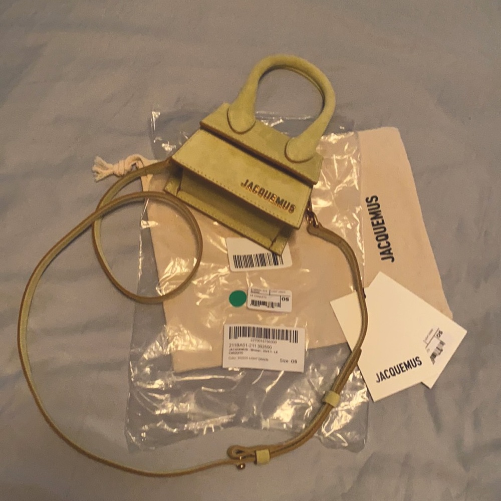 Jacquemus le Chiquito light green